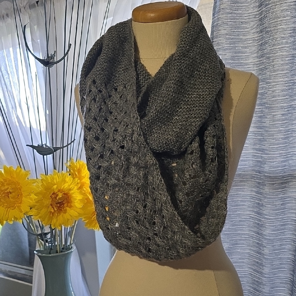 Cozy Gray Knit Infinity Scarf - Brand